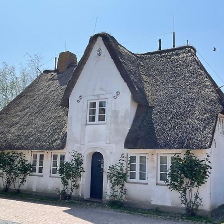 Kapitaenshaus Von 1712 - Neu Saniert Apartman Nieblum Kültér fotó